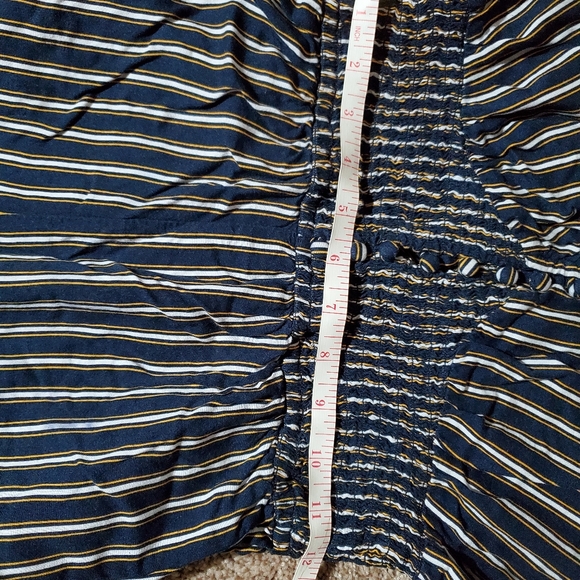 Adorable pant rompers - Navy and Gold - Picture 3 of 3